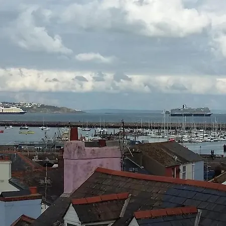 Stunning Penthouse Views To Harbour With Parking. Apartment Brixham Exterior photo
