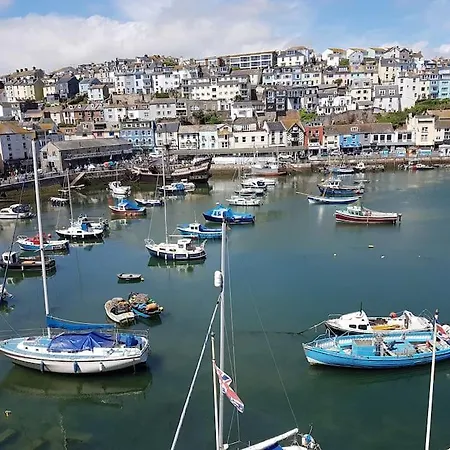 Stunning Penthouse Views To Harbour With Parking. Apartment Brixham Exterior photo