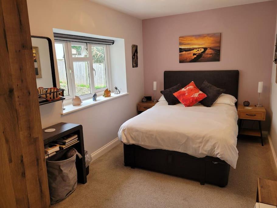 Stunning Penthouse Views To Harbour With Parking. Apartment *