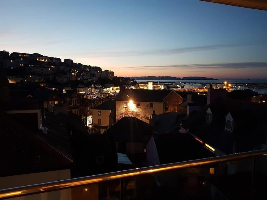 Stunning Penthouse Views To Harbour With Parking. Brixham